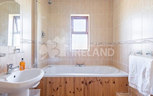 Ballinskelligs, Oceans Edge