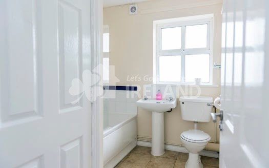 Marine Court Two Bedroom Apartment, Bundoran