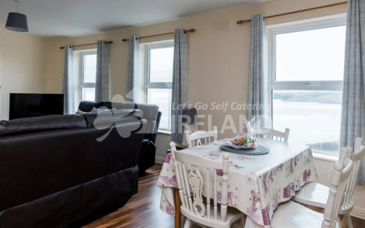 Ocean View two bedroom townhouse, Bundoran