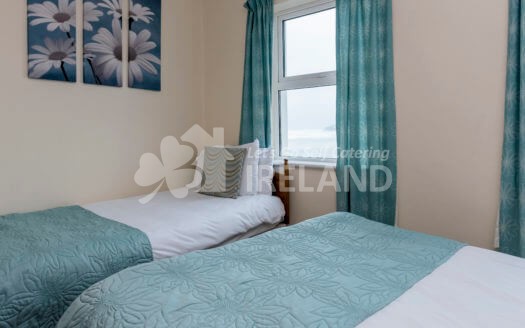 Ocean View two bedroom townhouse, Bundoran