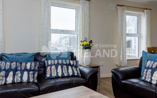 Ocean View two bedroom townhouse, Bundoran