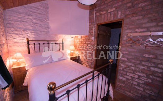 Railway Crossing Cottage