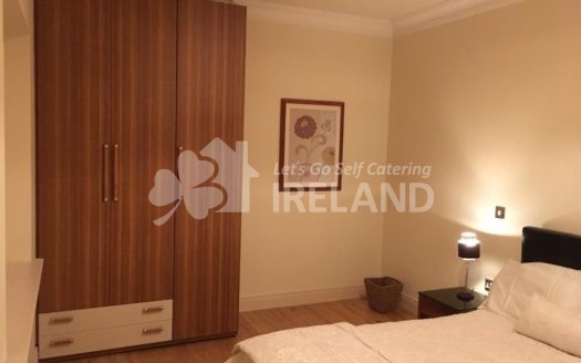 Beautiful Killarney Apartment, Woodlawn Rd.