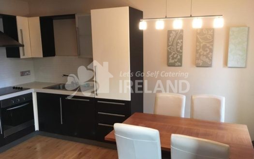 Beautiful Killarney Apartment, Woodlawn Rd.