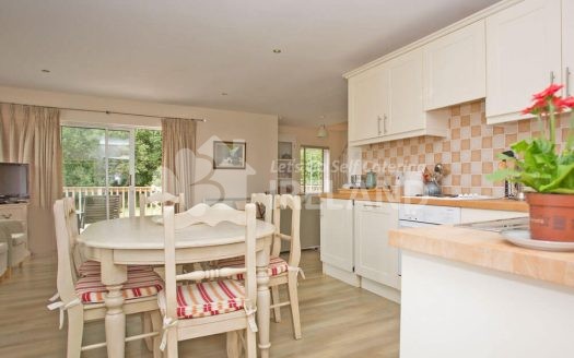 Moore Bay Holiday Village