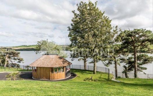 BALLYWILLIAM HOUSE TO THE MANOR BORN