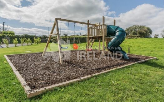 RIVERVIEW ON TOP OF THE WORLD LOOKING DOWN ON THE RIVER