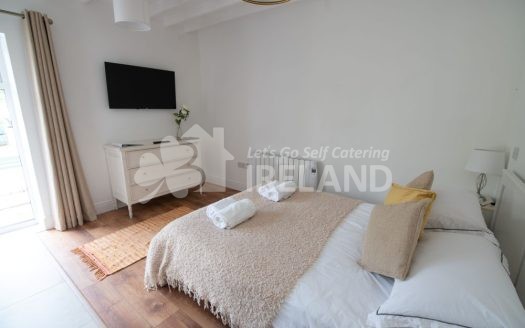 The Oak at Kilpatrick Glebe