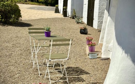 MURPHY’S THATCHED COTTAGE