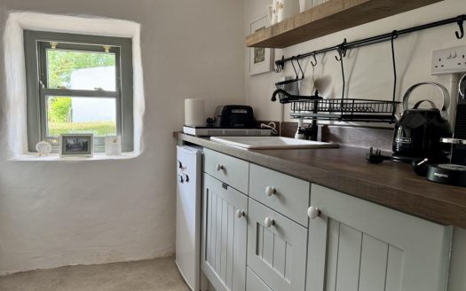 MURPHY’S THATCHED COTTAGE