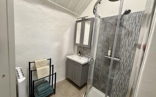 MURPHY’S THATCHED COTTAGE