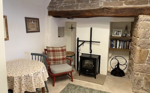 MURPHY’S THATCHED COTTAGE